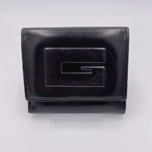 💯 AUTH. Gucci brown patent leather bifold wallet